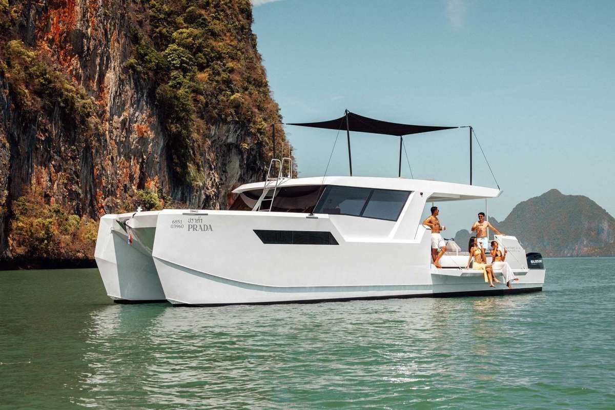 Power Catamaran 50ft Prada 4