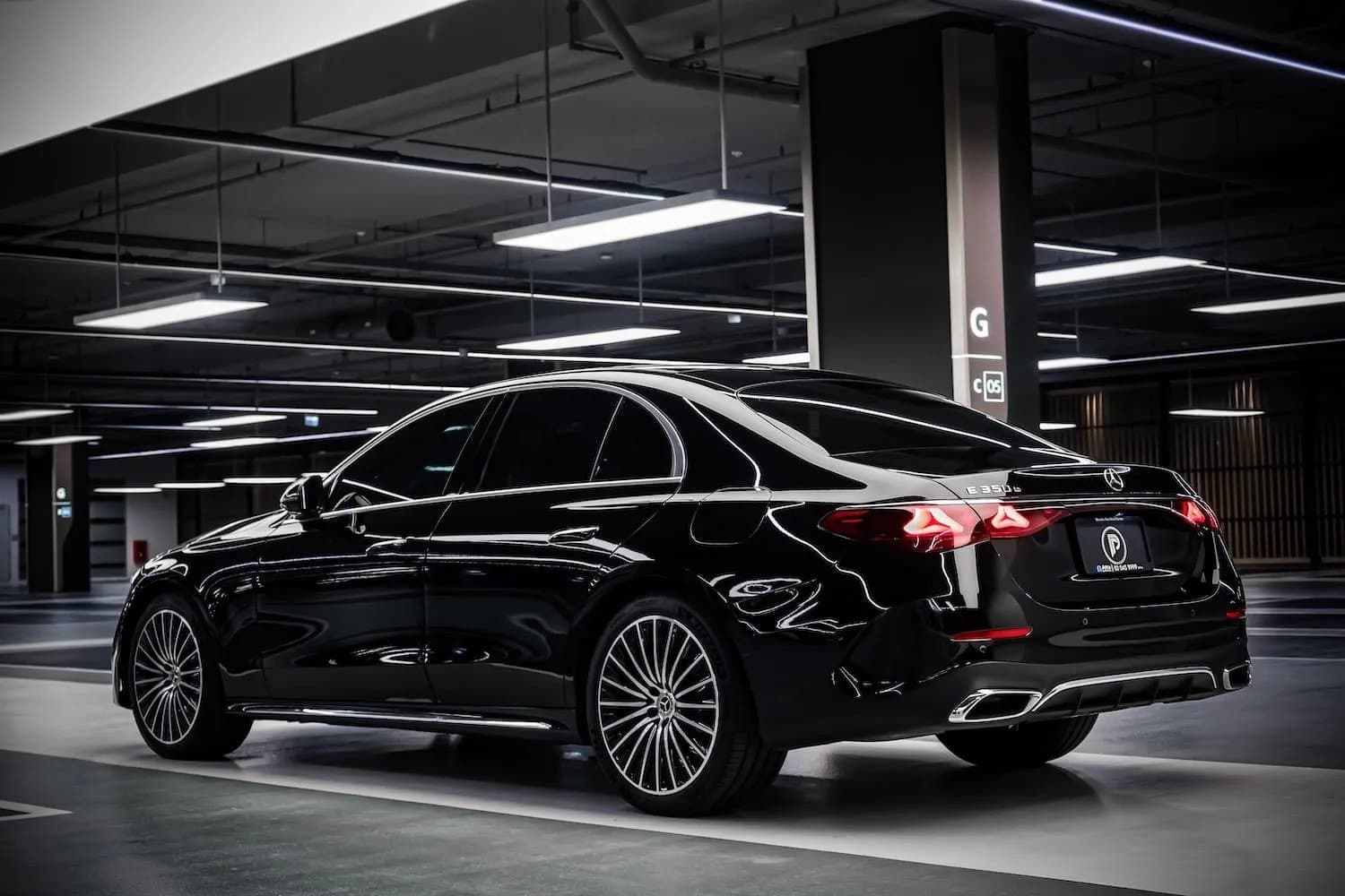Mercedes-Benz E350e W214 AMG 4