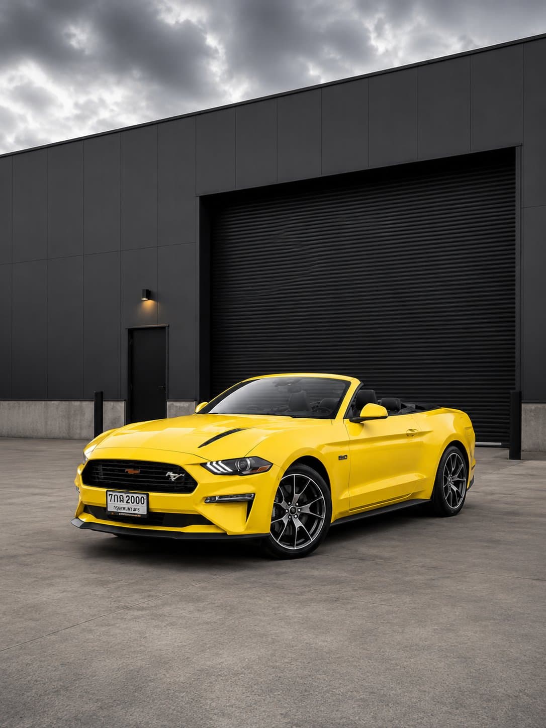 Ford Mustang Convertible 2