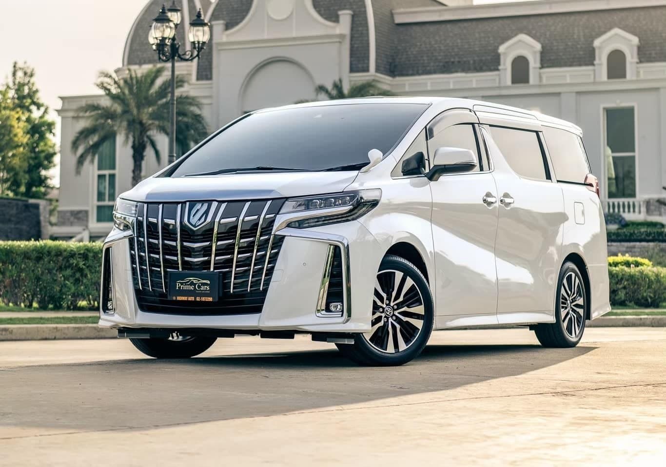 Toyota Alphard 30 2.5 SC (белый)