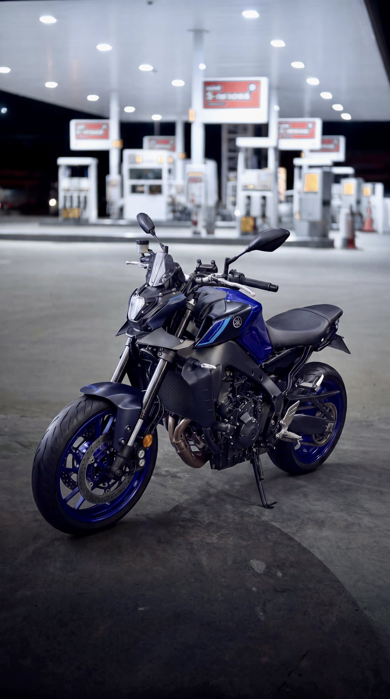 Yamaha MT-09, blue 3
