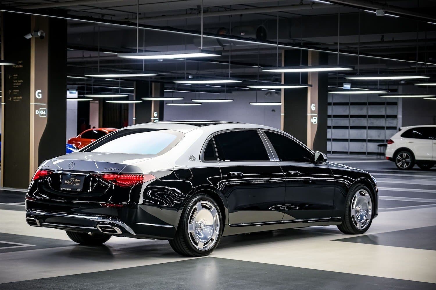 Mercedes-Maybach S580e Z223 (สีเงินดำ) 3