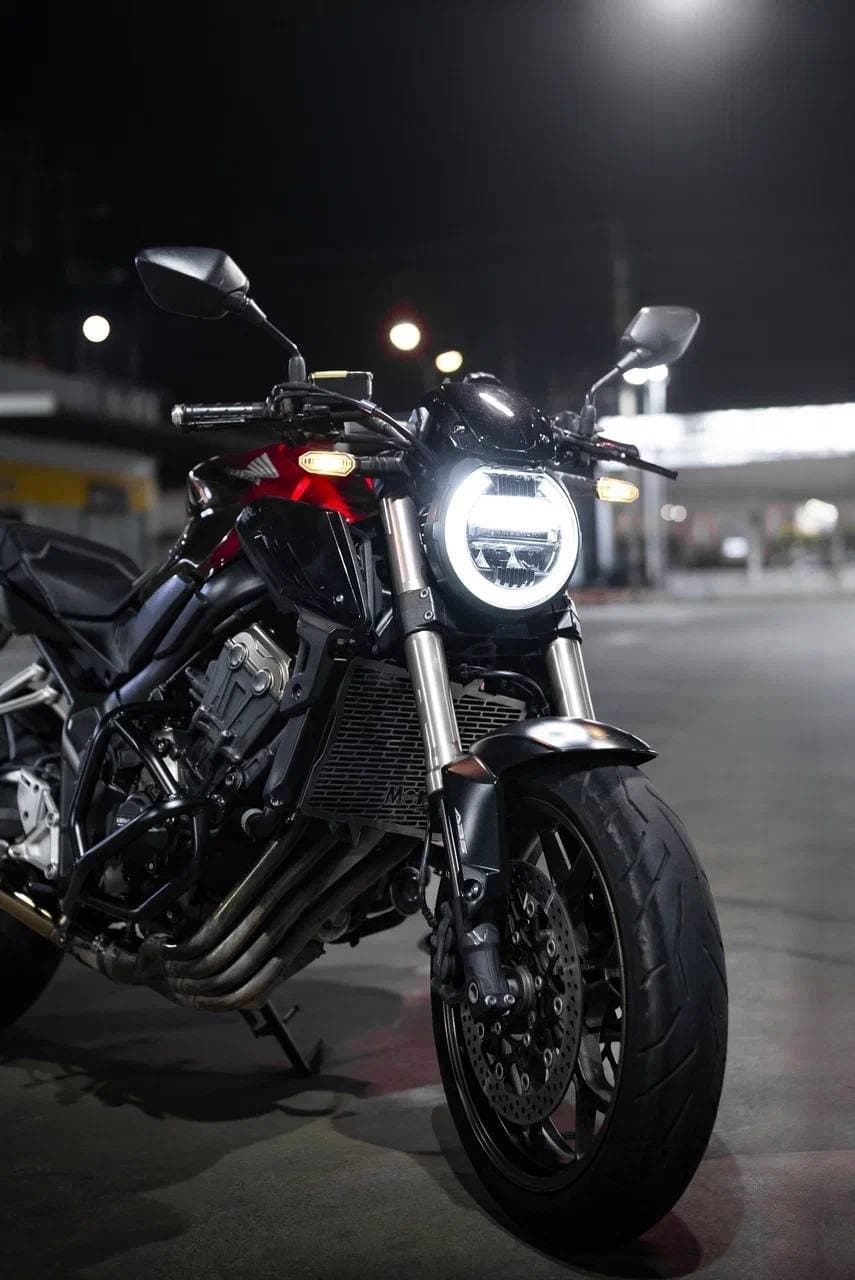 Honda CB650R 3