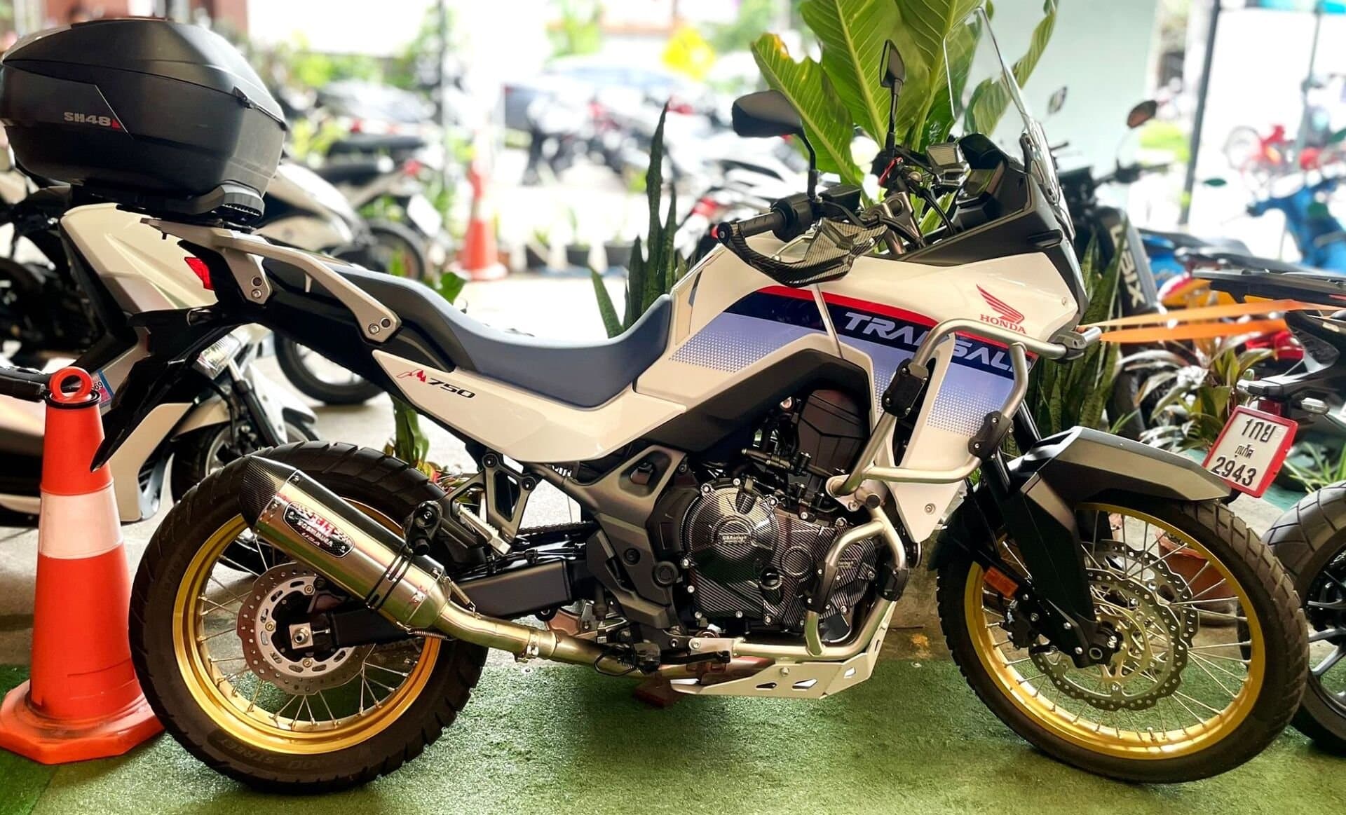 Honda Transalp 750 XL
