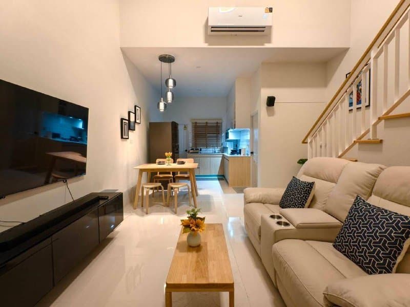 Modern Life Srisunthon ทาวน์เฮาส์ 2 ห้องนอน พร้อมที่ชาร์จรถ EV ถลาง 2