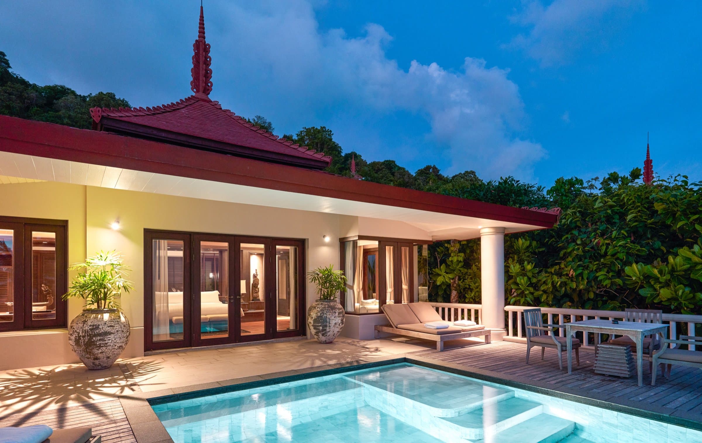 Ocean Front Pool Villa 4