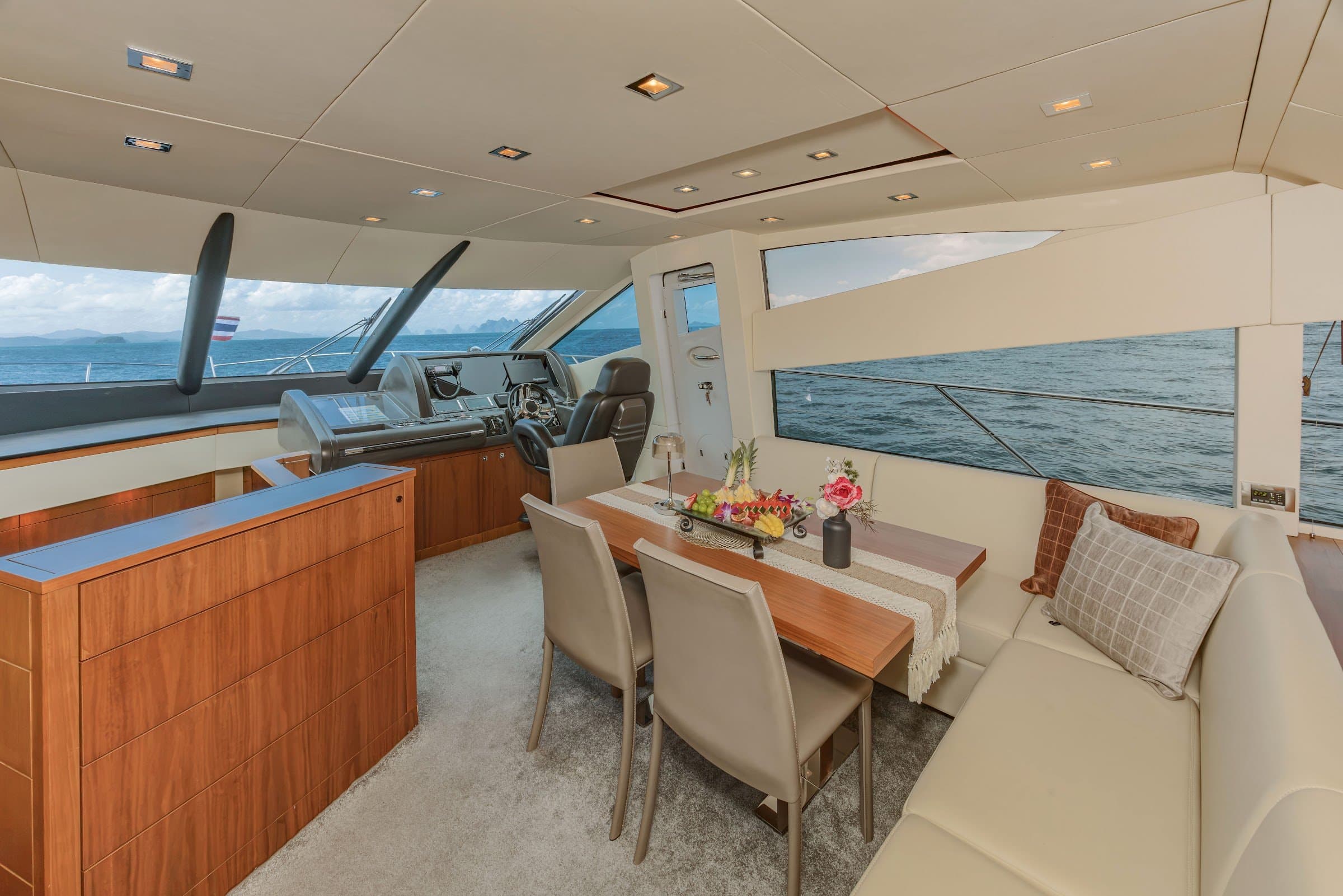 Opus One (Sunseeker Manhattan) 3