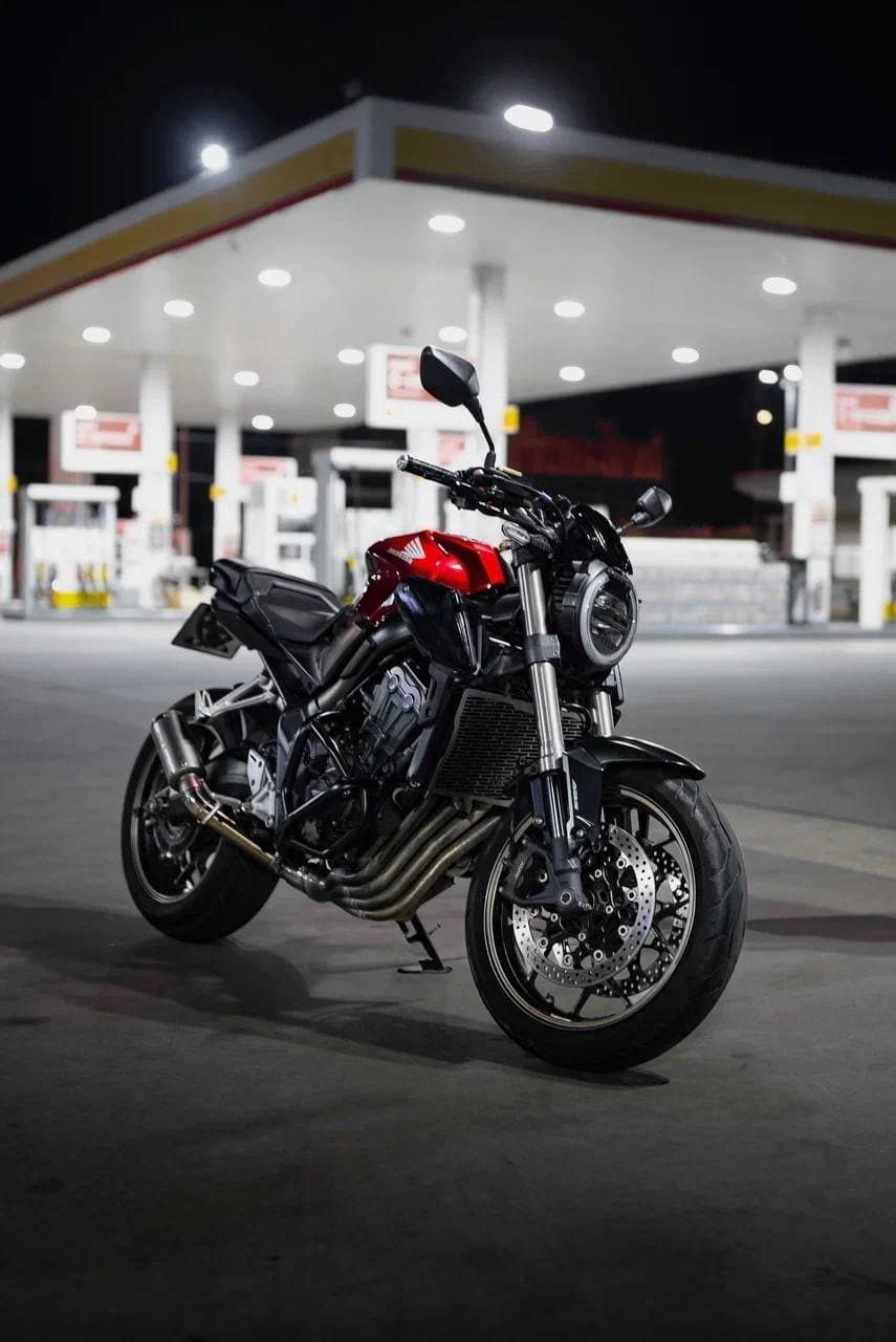 Honda CB650R 2