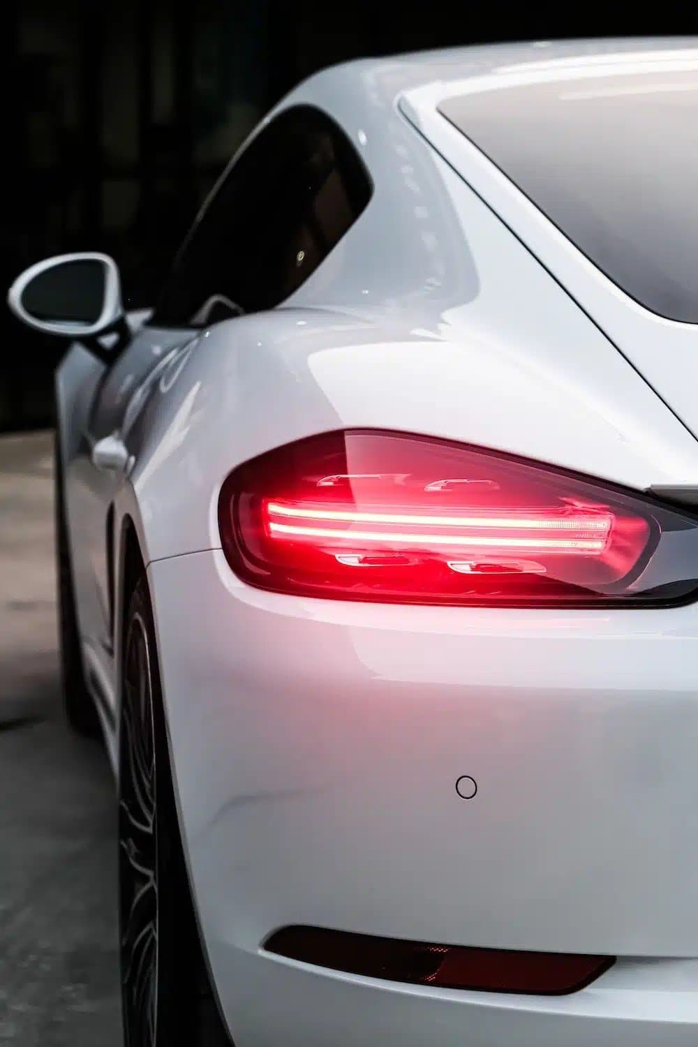 Porsche 718 Cayman 4