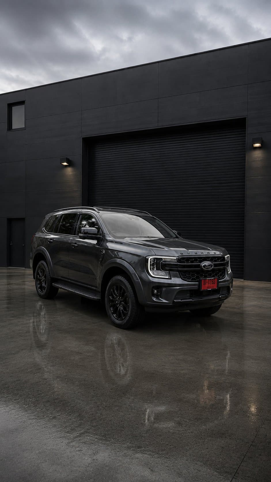 Ford Everest Sport, grey 2