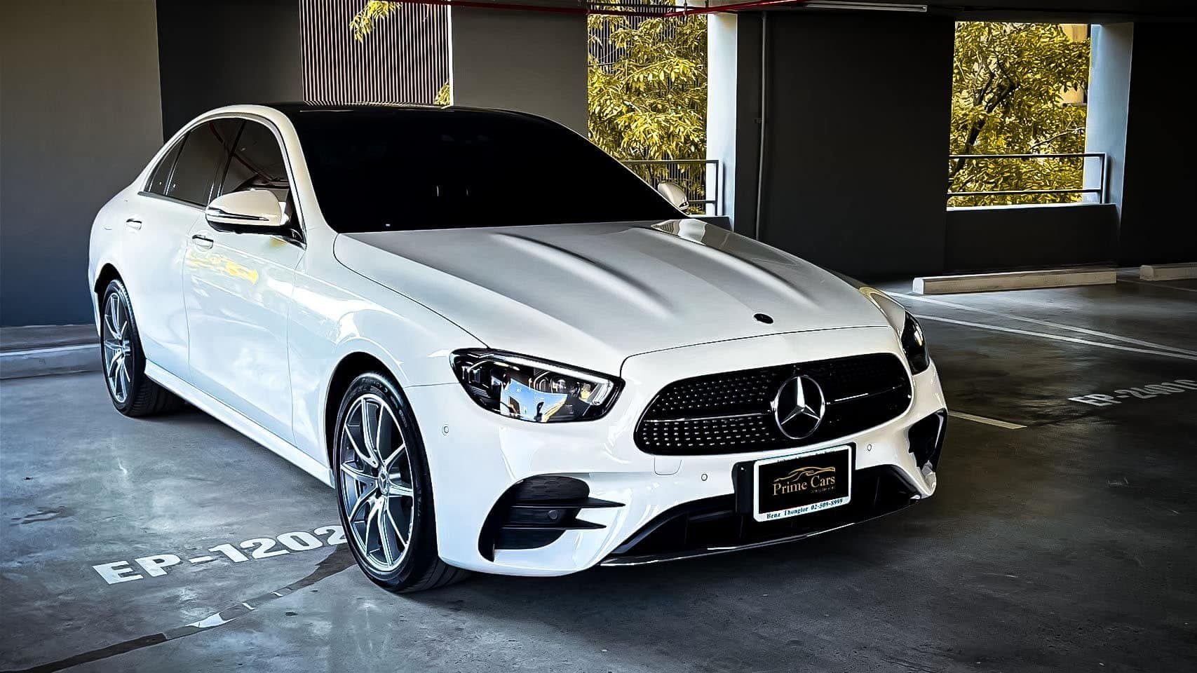 Mercedes-Benz E300e AMG (สีขาว)