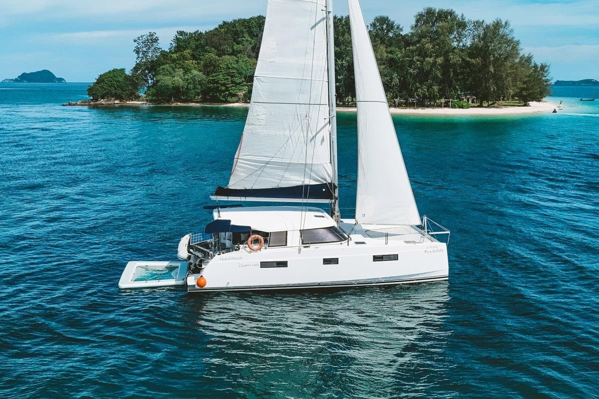 Nautitech 40ft Pina Colada 2