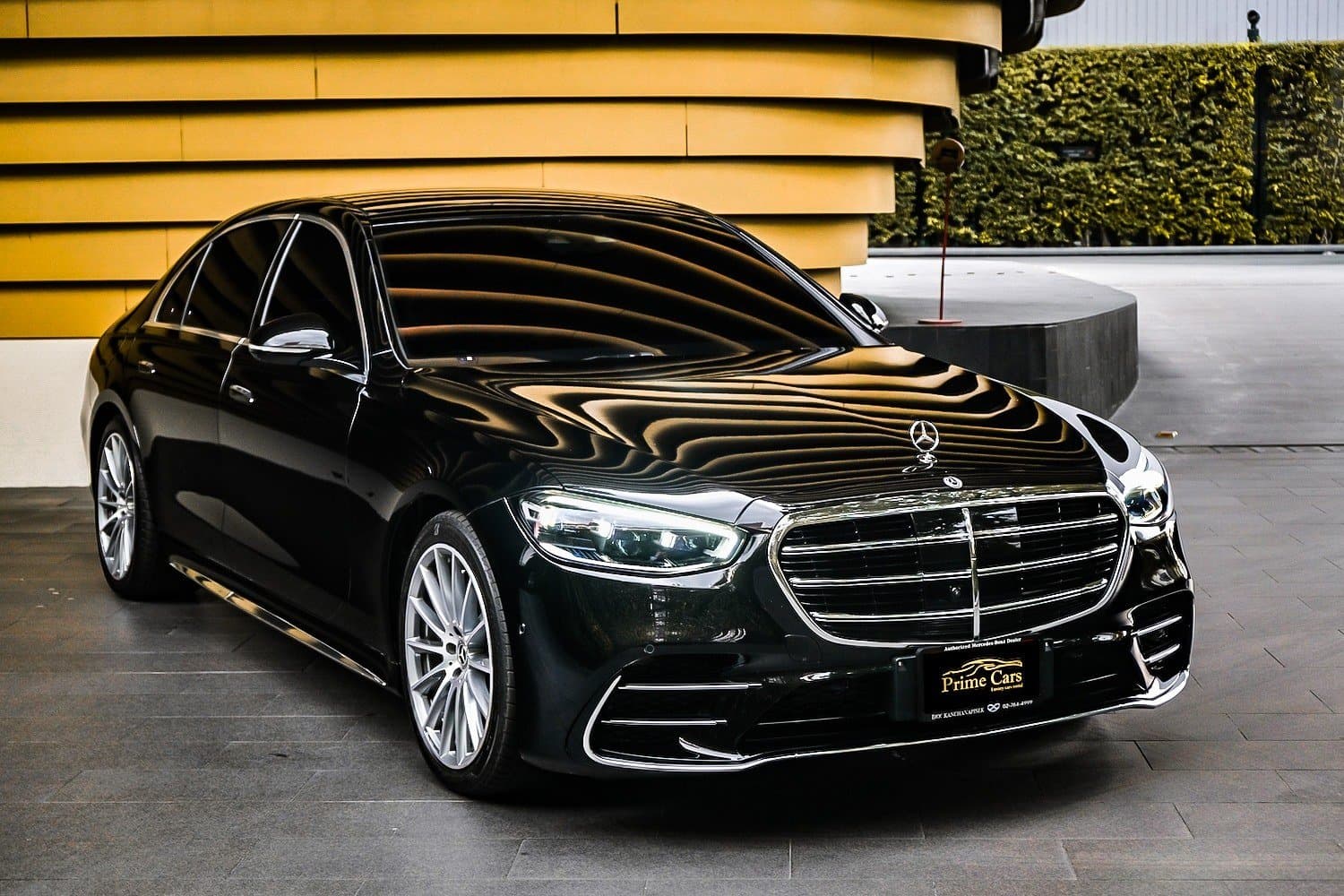 Mercedes-Benz S580e W223 AMG