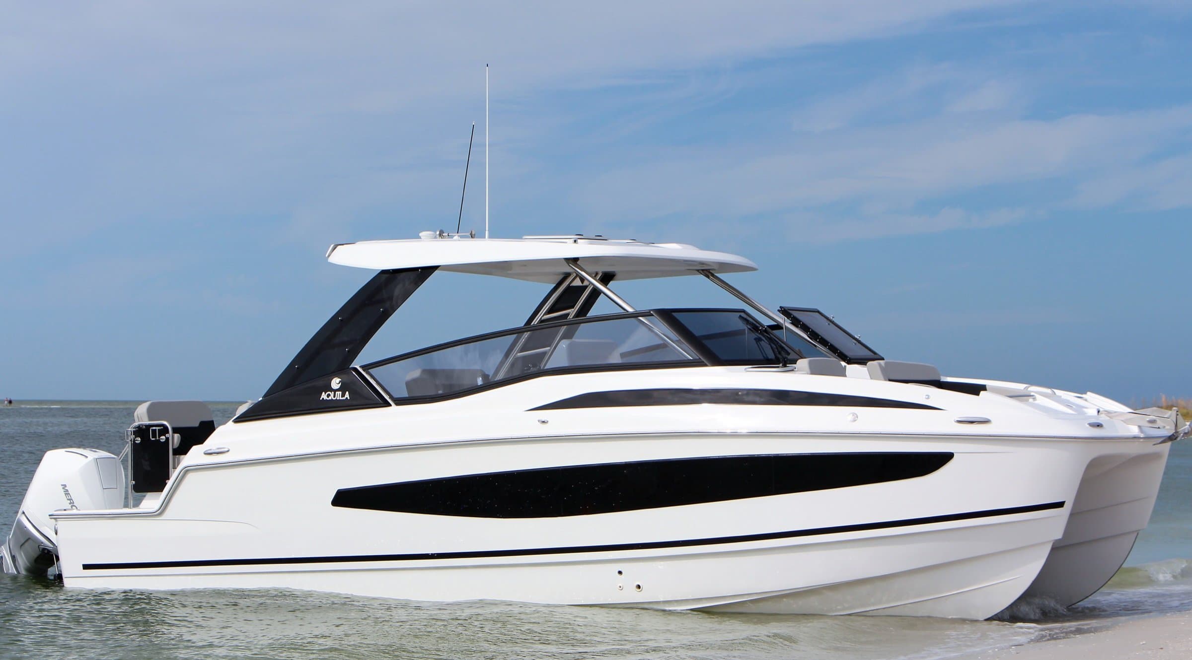 Aquila 32 power catamaran