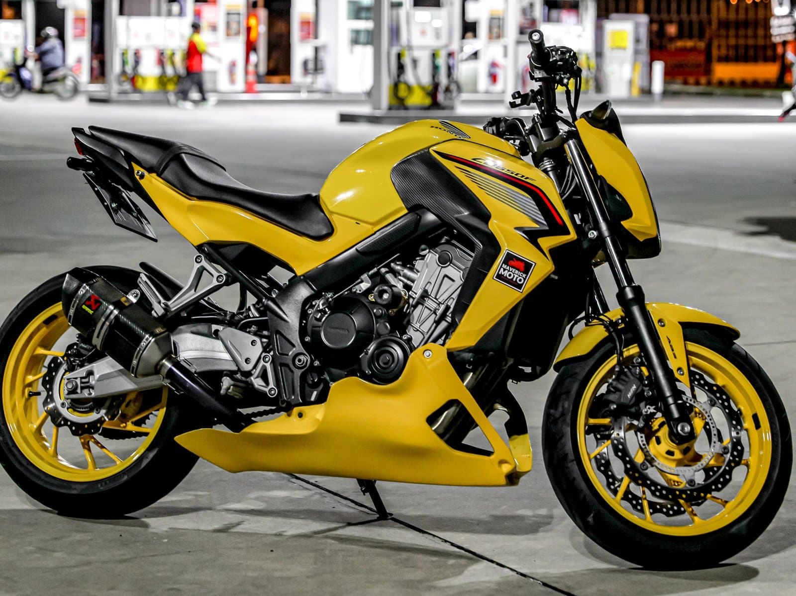 Honda CB650F, yellow