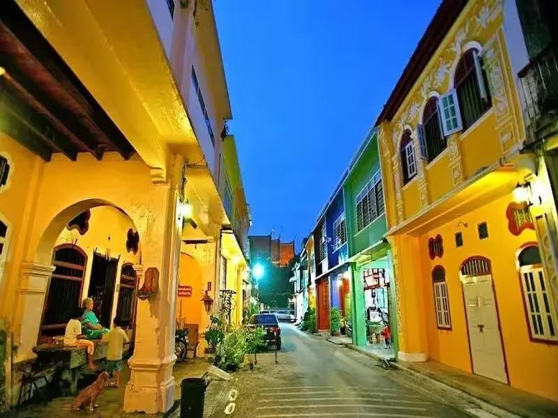 Private Phuket City Tour 3