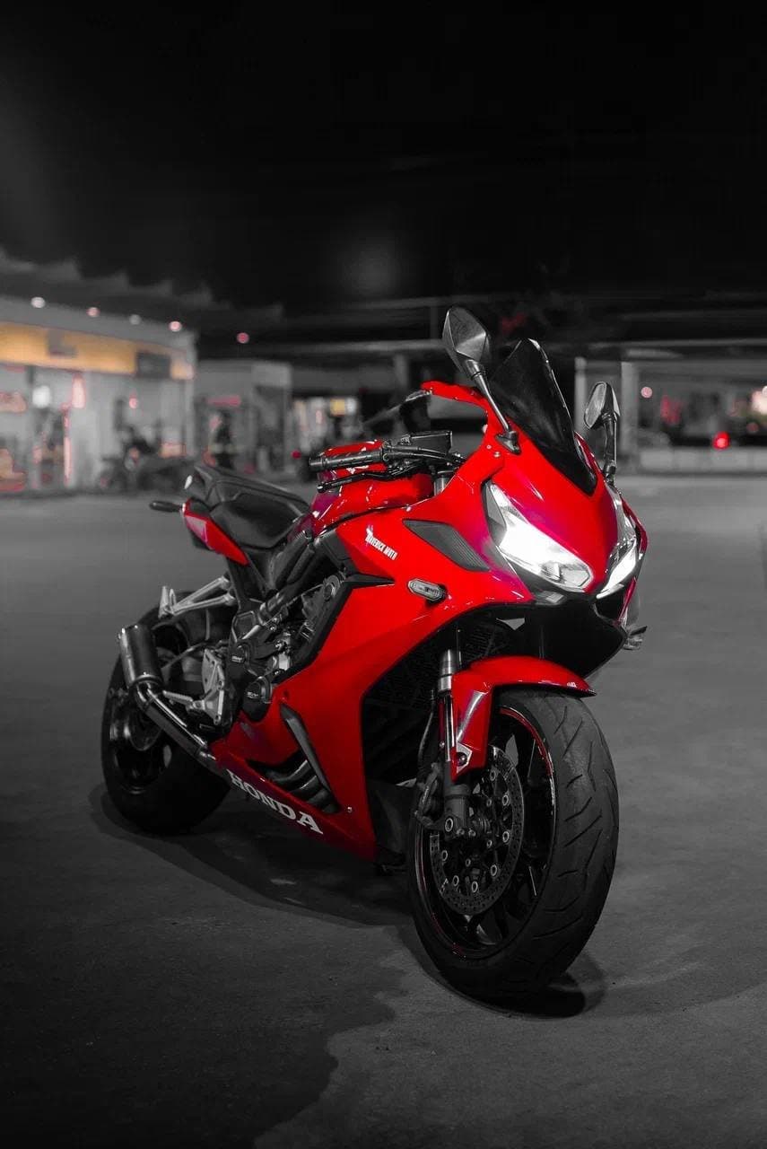 Honda CBR650R 3