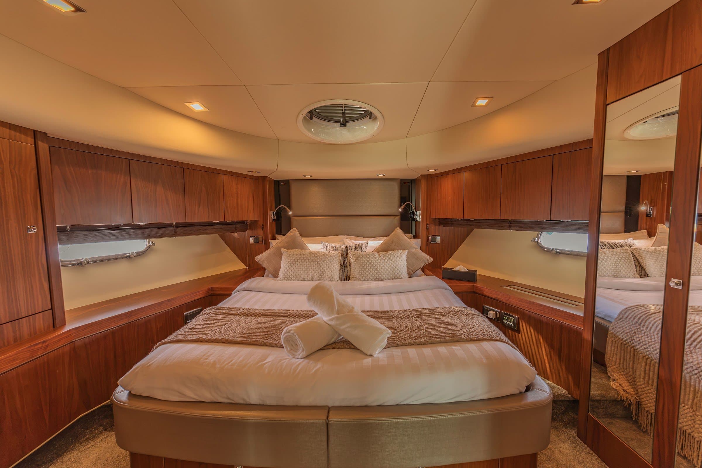Opus One (Sunseeker Manhattan) 5