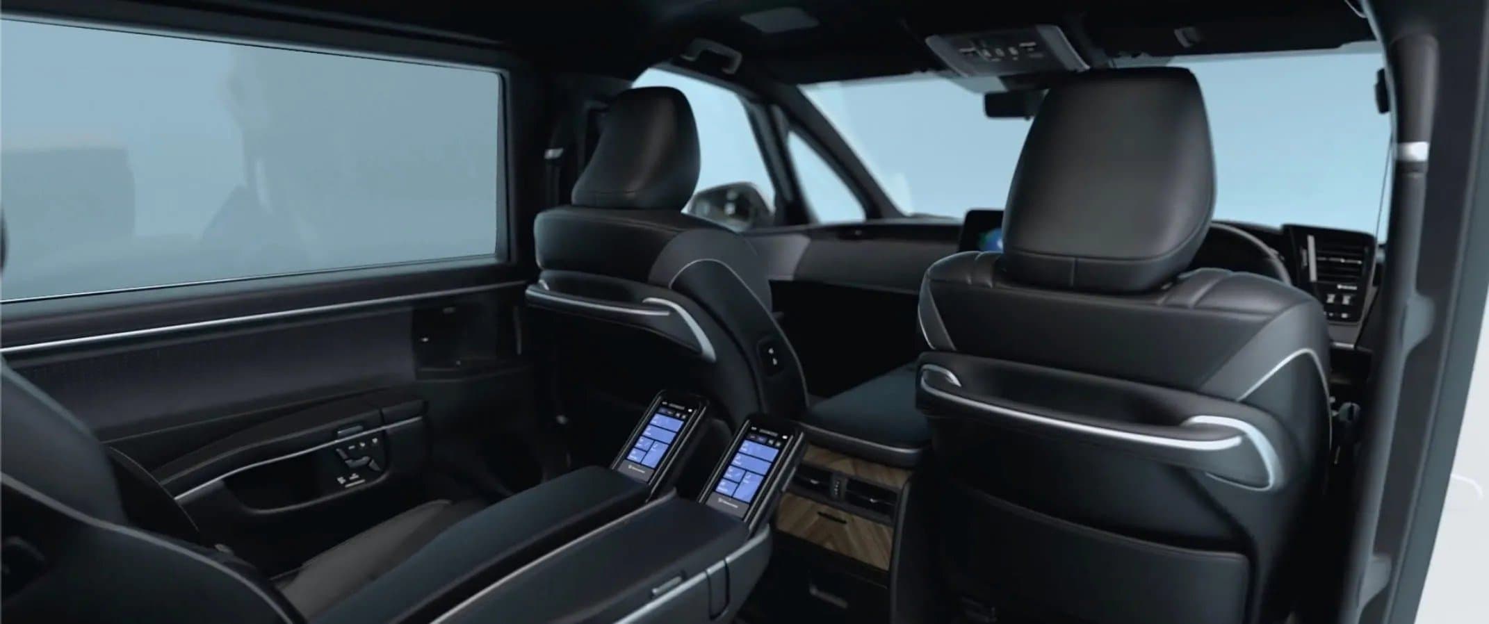 Lexus LM 350h 5